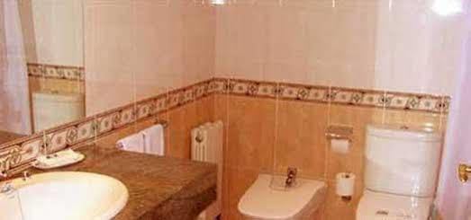 Hotel Fisa & 2*