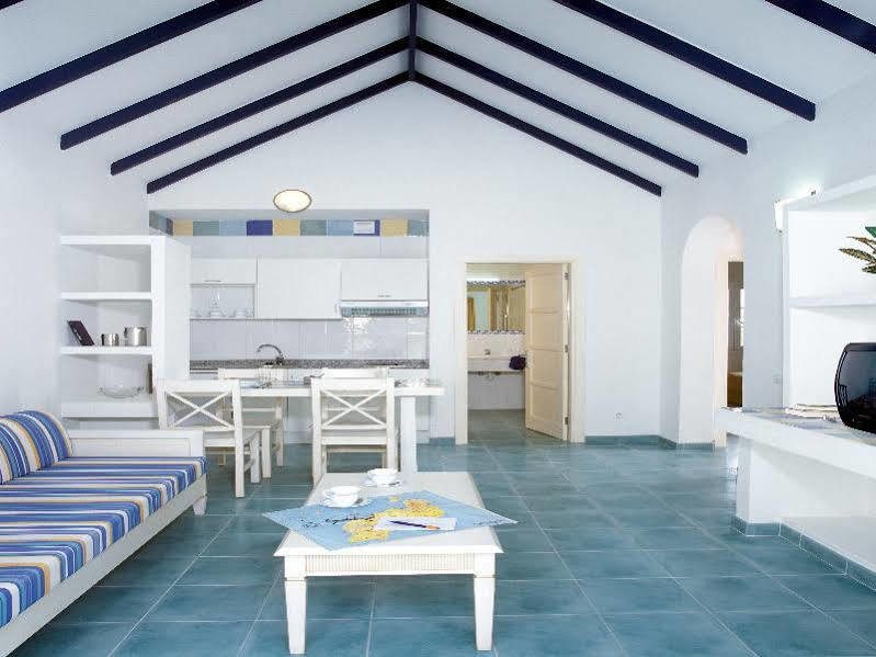Apartahotel Morromar The Collection 3*