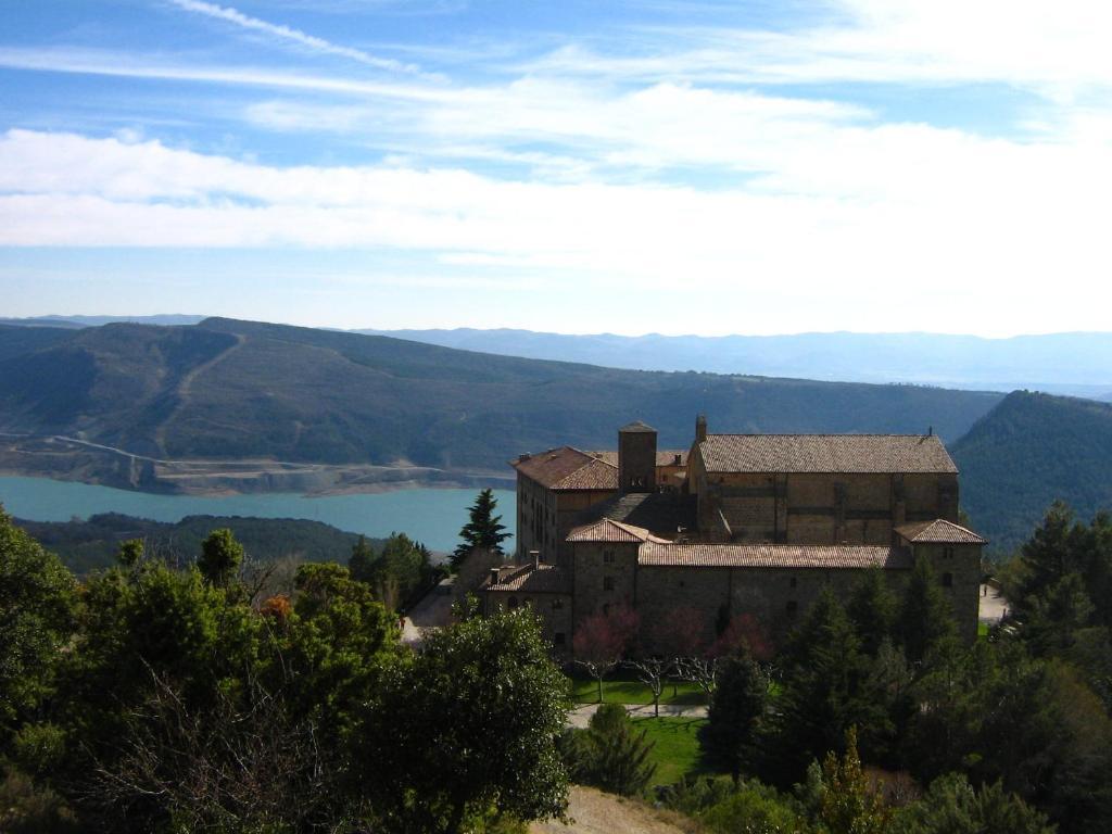 Monasterio De Leyre 2* Yesa