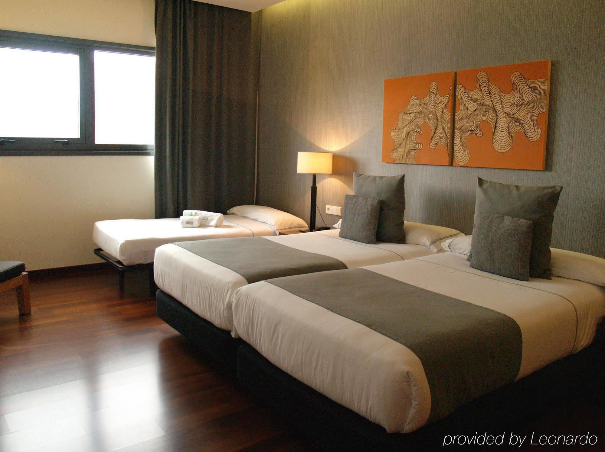 Carris Marineda Hotel A Coruña