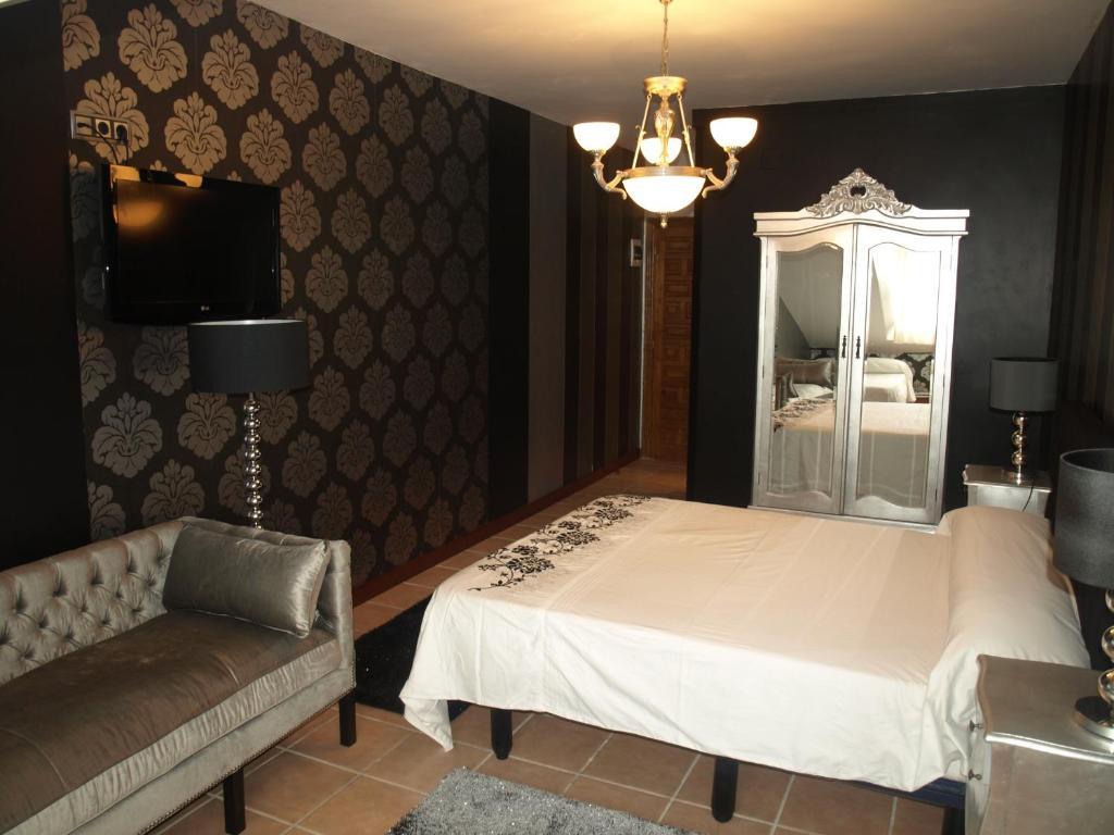 El Pomar Guest house Novales
