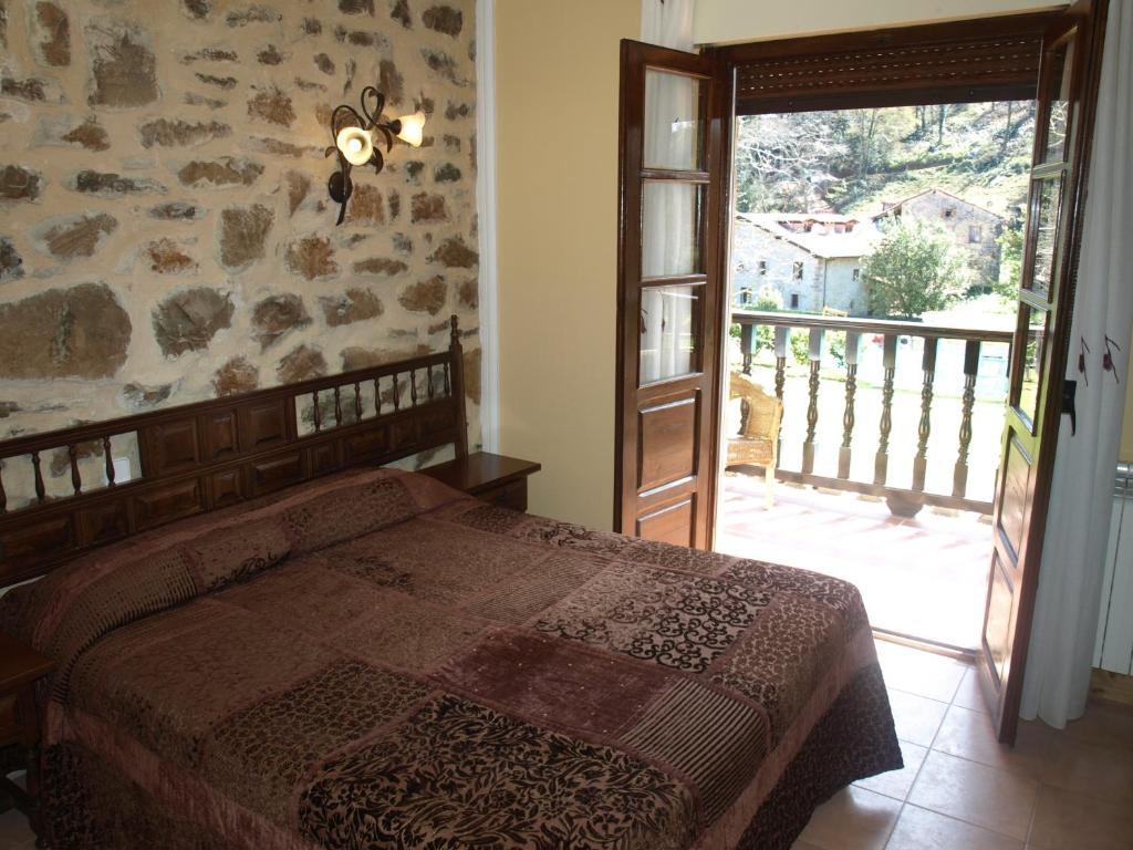 Guest house El Pomar 2*