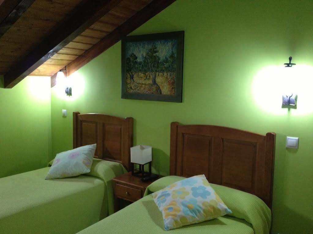 Hotel San Emeterio Isla
