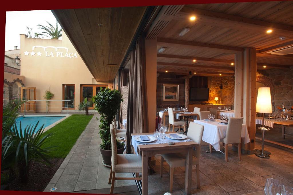 La Placa Hotel