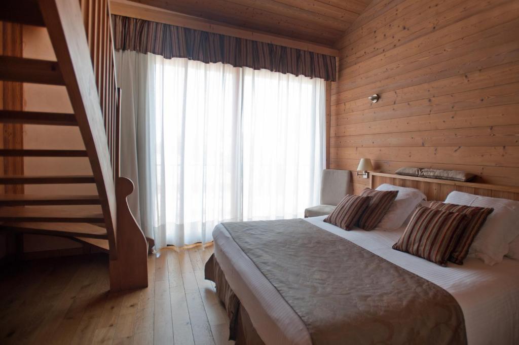 Hotel La Placa 3*