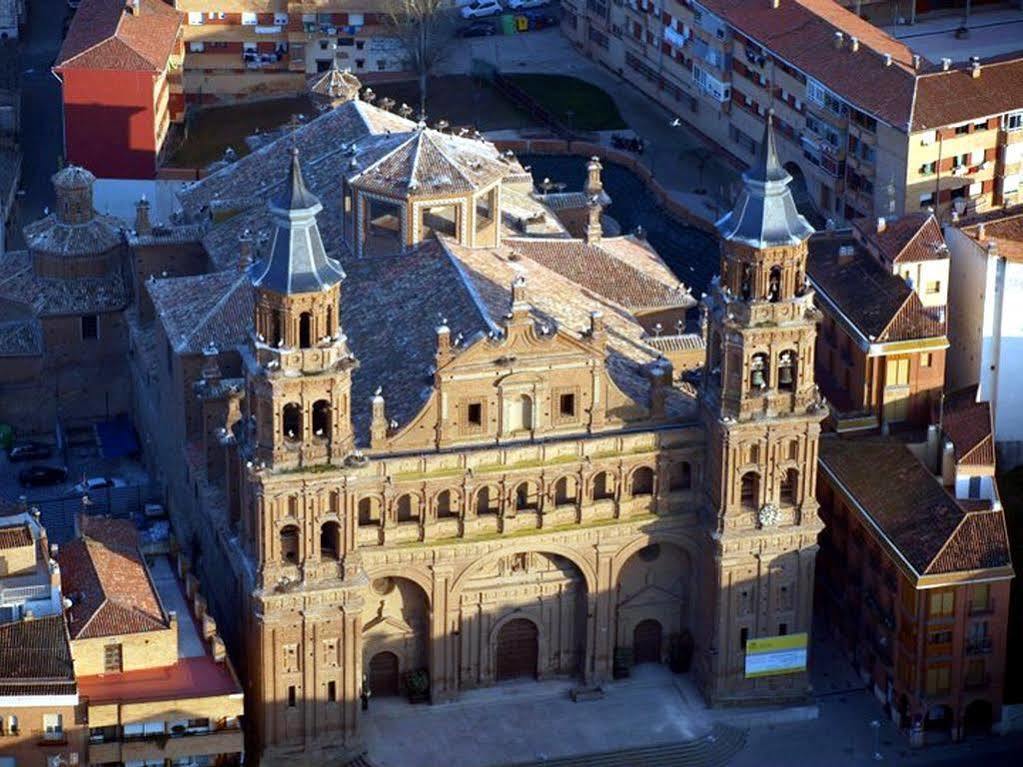 Hotel Hm Alfaro