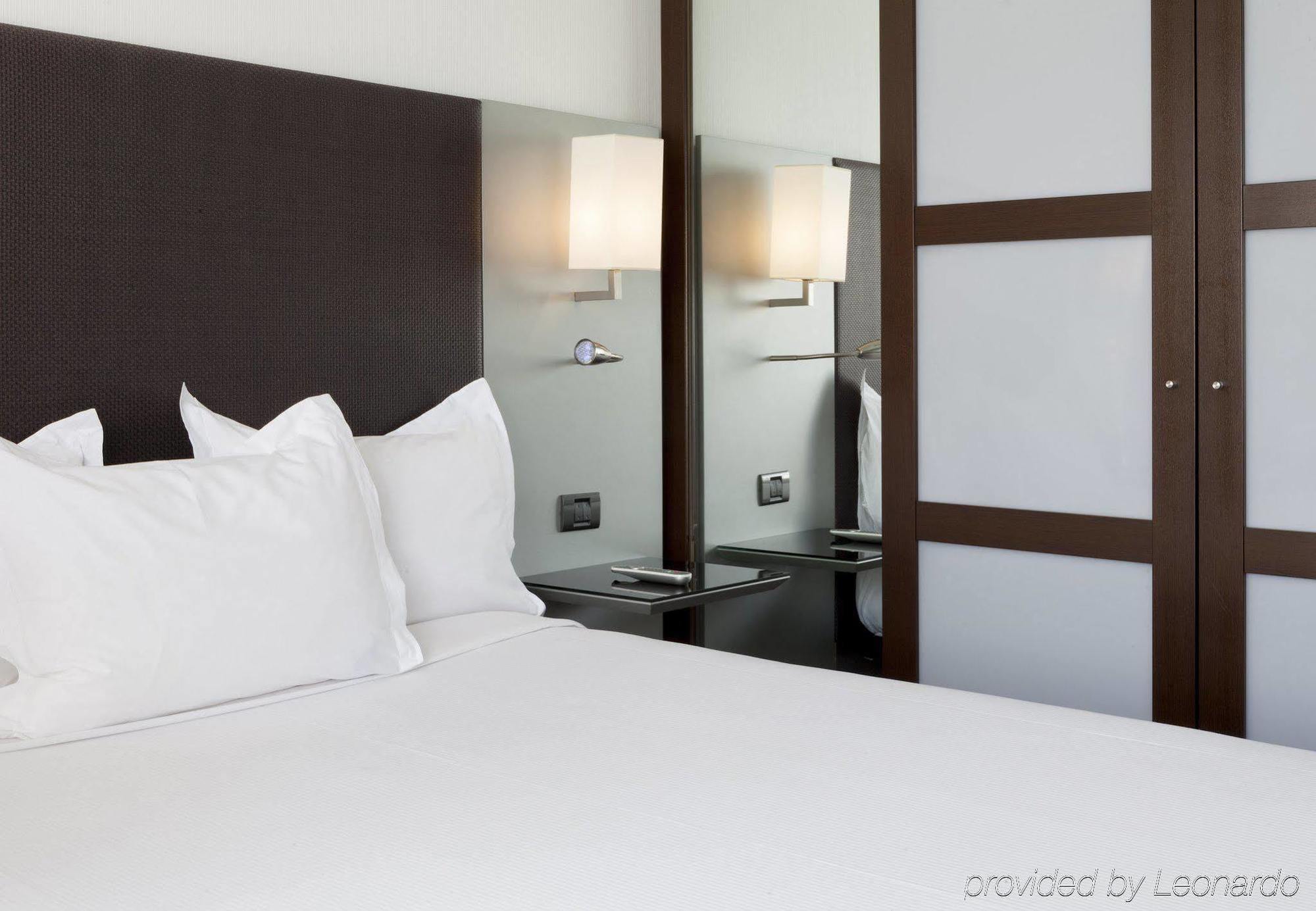 Hotel Ac San Sebastian De Reyes By Marriott 4*