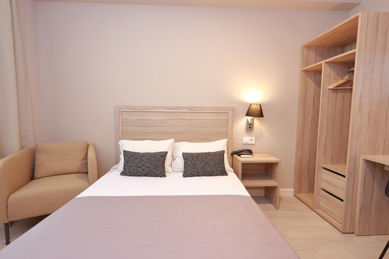 Hotel De 2*