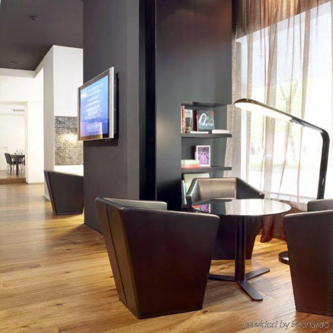 Ac Ciudad De 4*