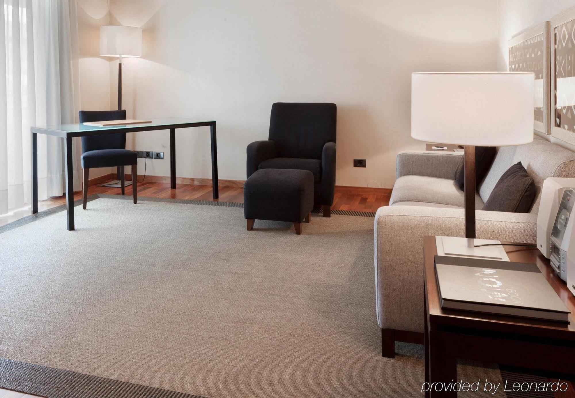 Ac Ciudad De 4* Pamplona