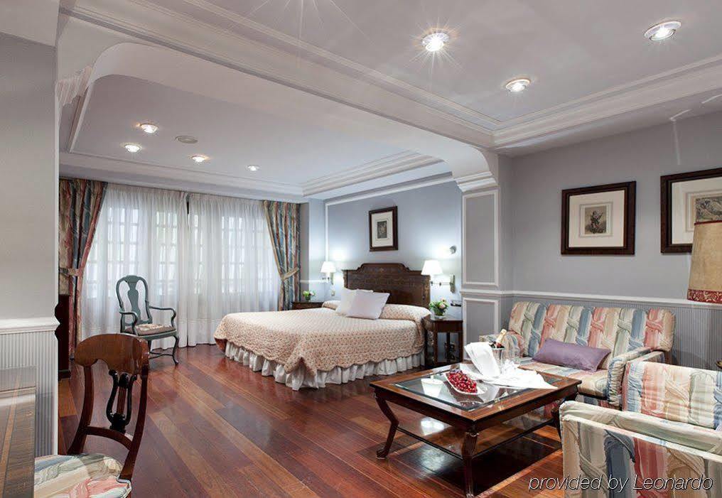 Hotel Rice Reyes Catolicos 4*