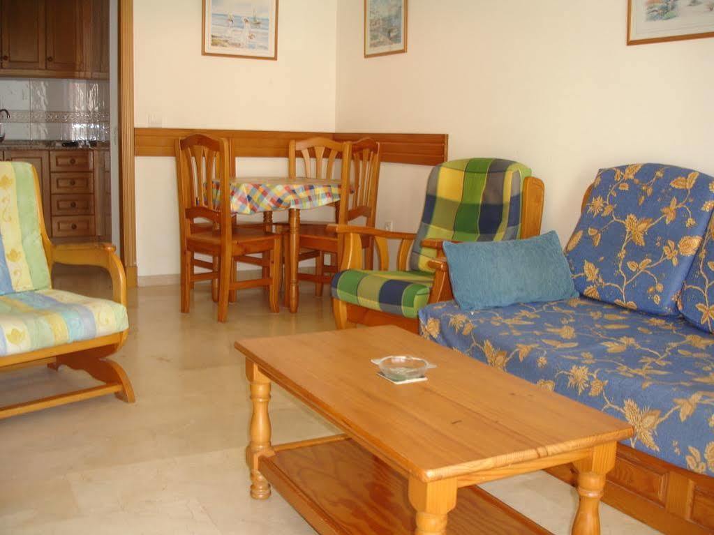 Gemelos 22 2-15-b Levante Benidorm