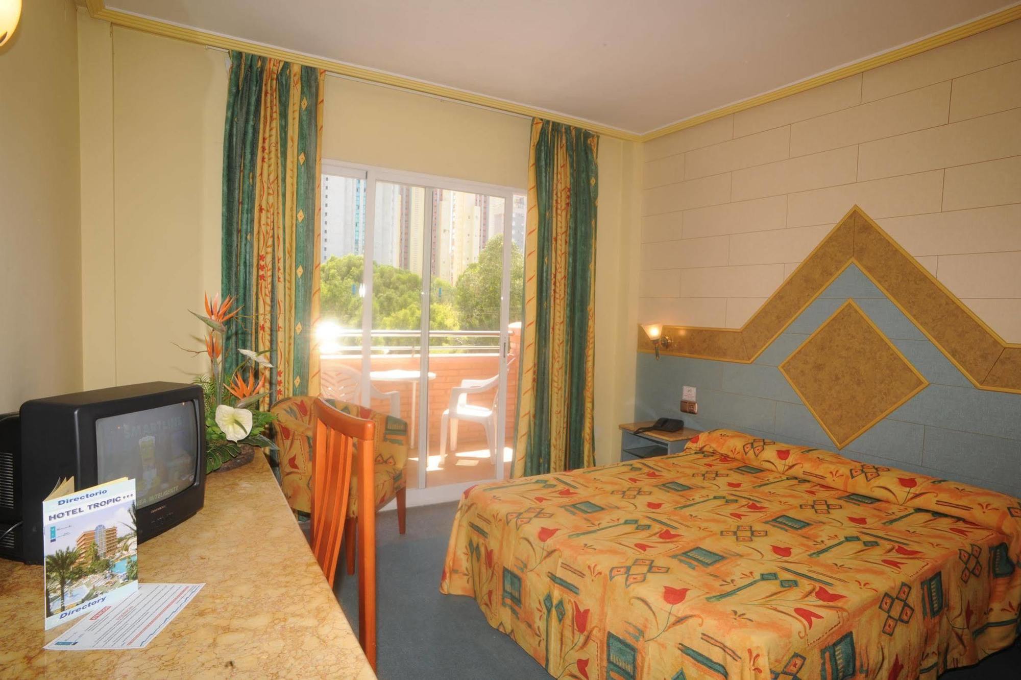 Hotel Tropic