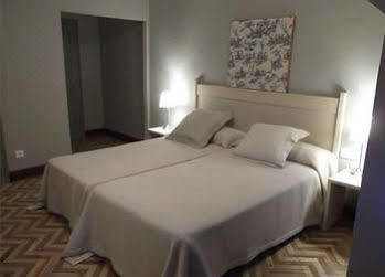 Angelats - A Signature Boutique Ribes De Freser