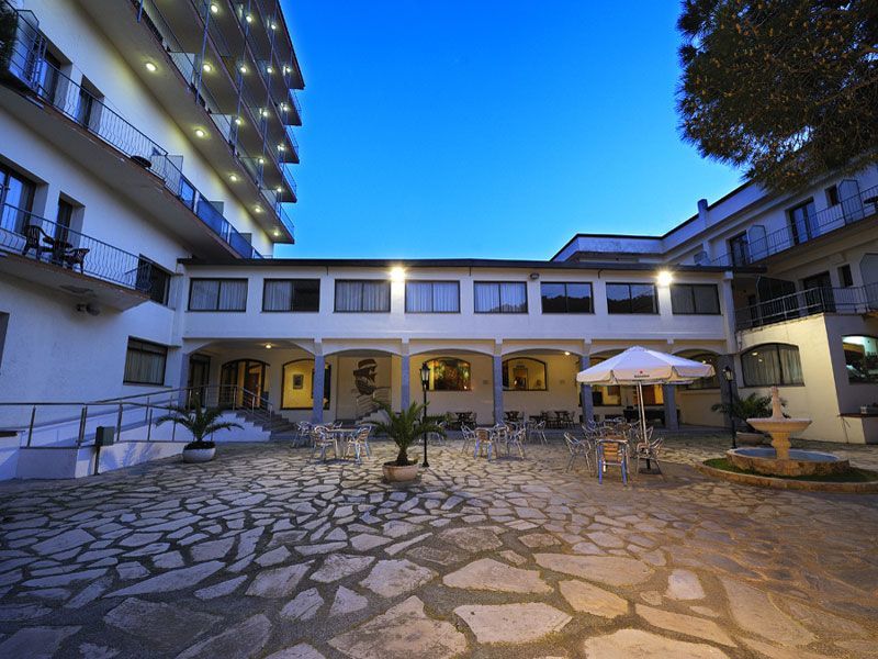 Hotel Columbus