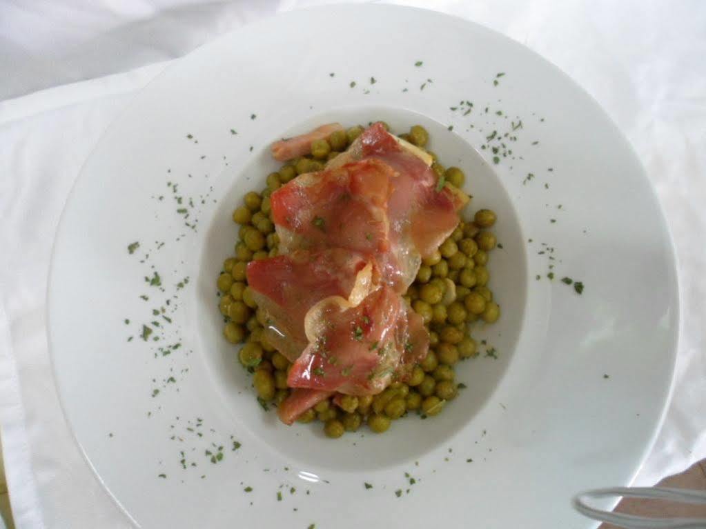 Sarao Hotel Escarrilla