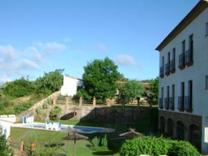 Apartahotel Rural 12 Caños