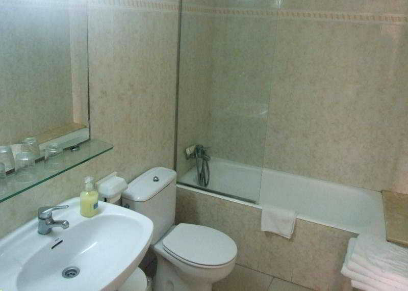 Montserrat Hotel 2*