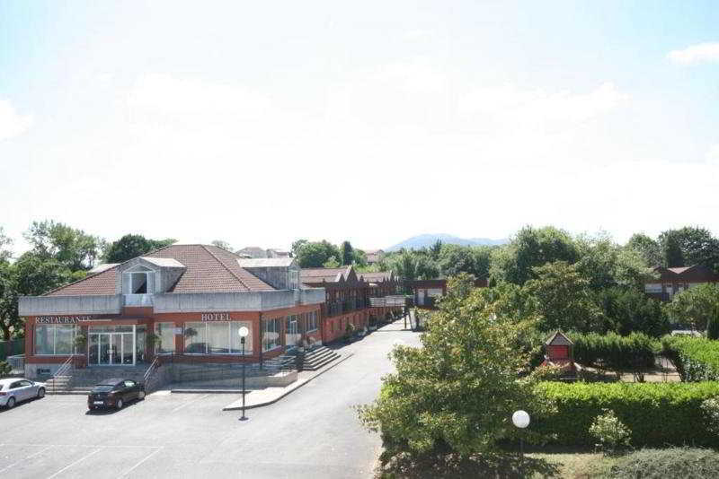 H2 Los Fresnos Hotel