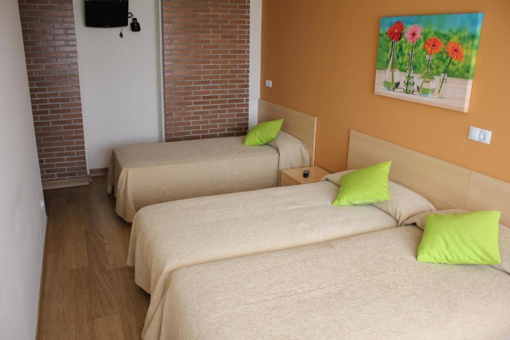 Alcamino Hotel *