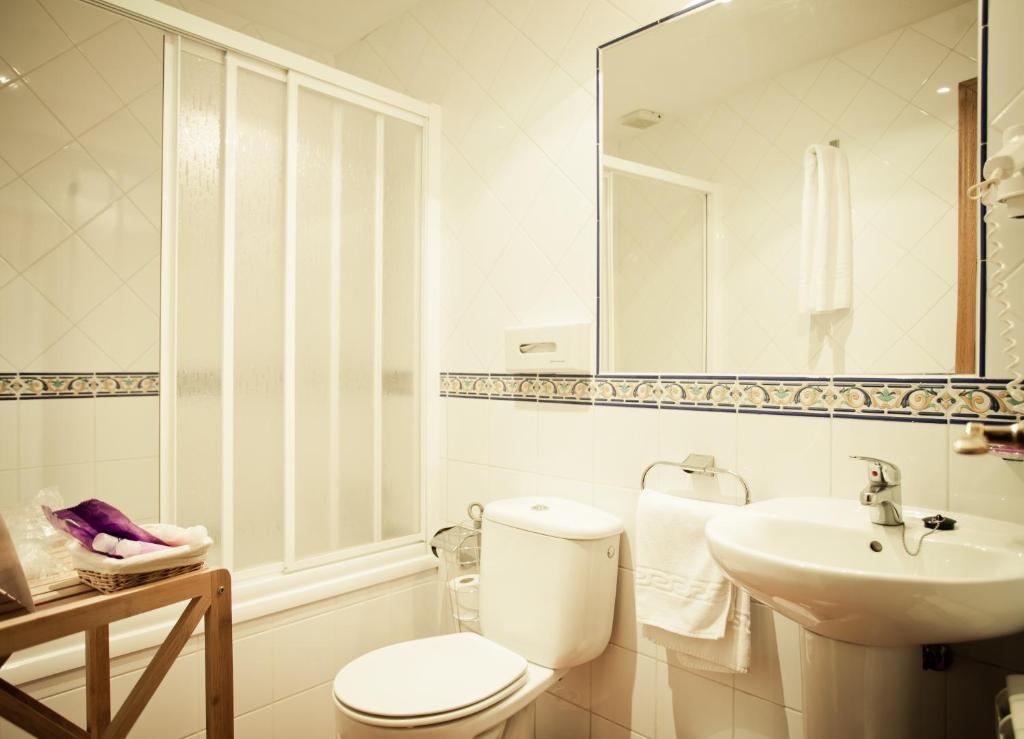 Fonte De San Roque Hotel *