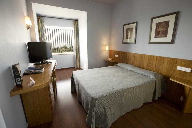 Hotel Nuria 3*