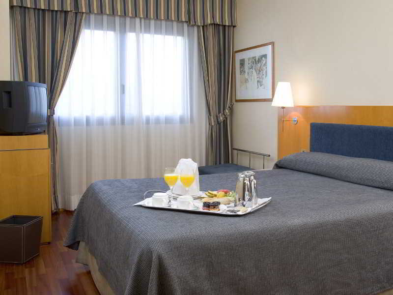 Hotel Nh Ciudad De 4*