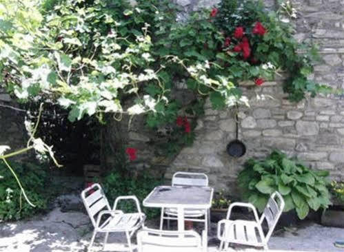 Hostal Placa Guest house