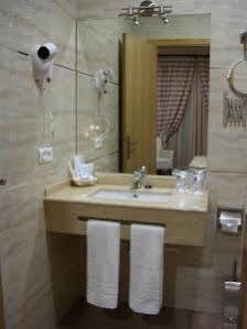 Hotel Plaza Escribano 2*