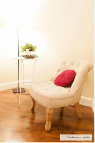 Cathedral House 2*