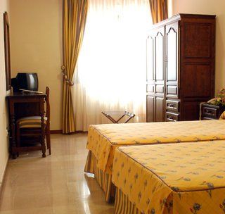 Emperatriz Iii Hotel 4*