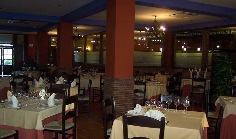 Hotel Balcon De Montes Colmenar