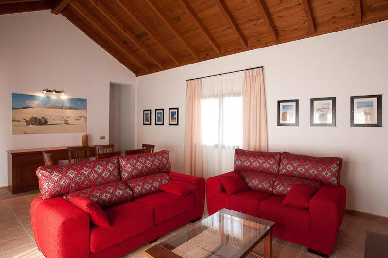Villa & Tao Mazo Lajares