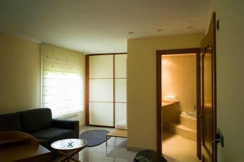- Habitacions I