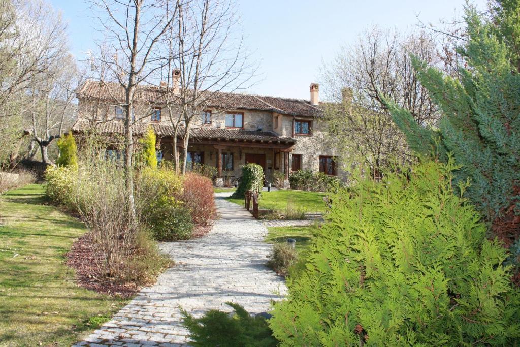Fuenteplateada Country house Collado Hermoso