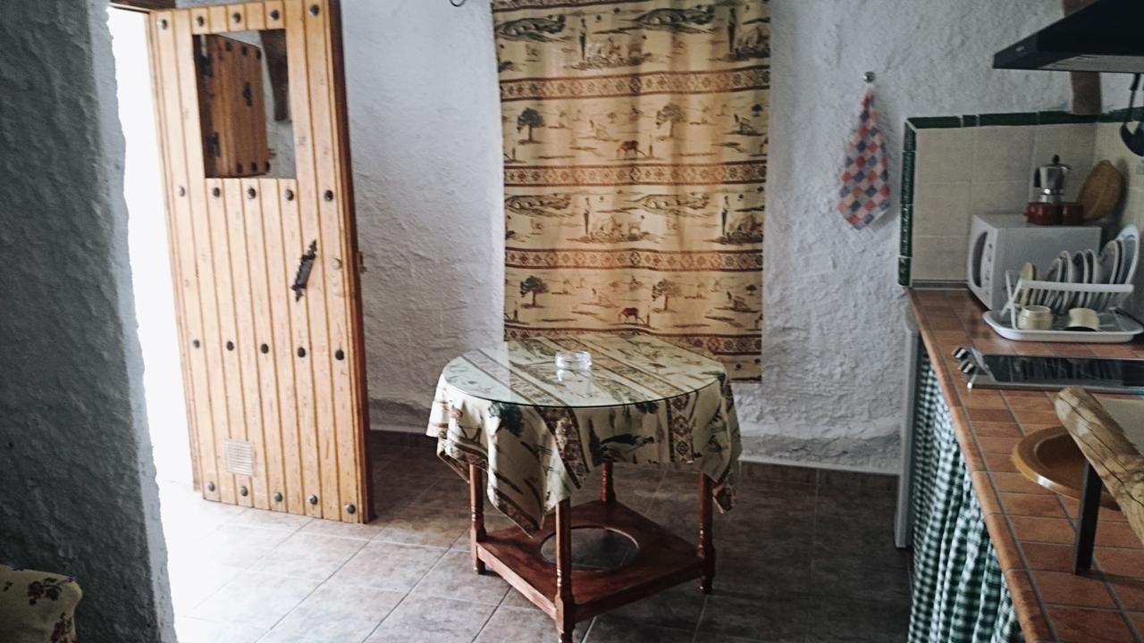 Cuevas El Atochal Apartahotel Gor