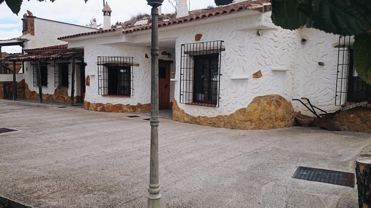 Cuevas El Atochal Apartahotel