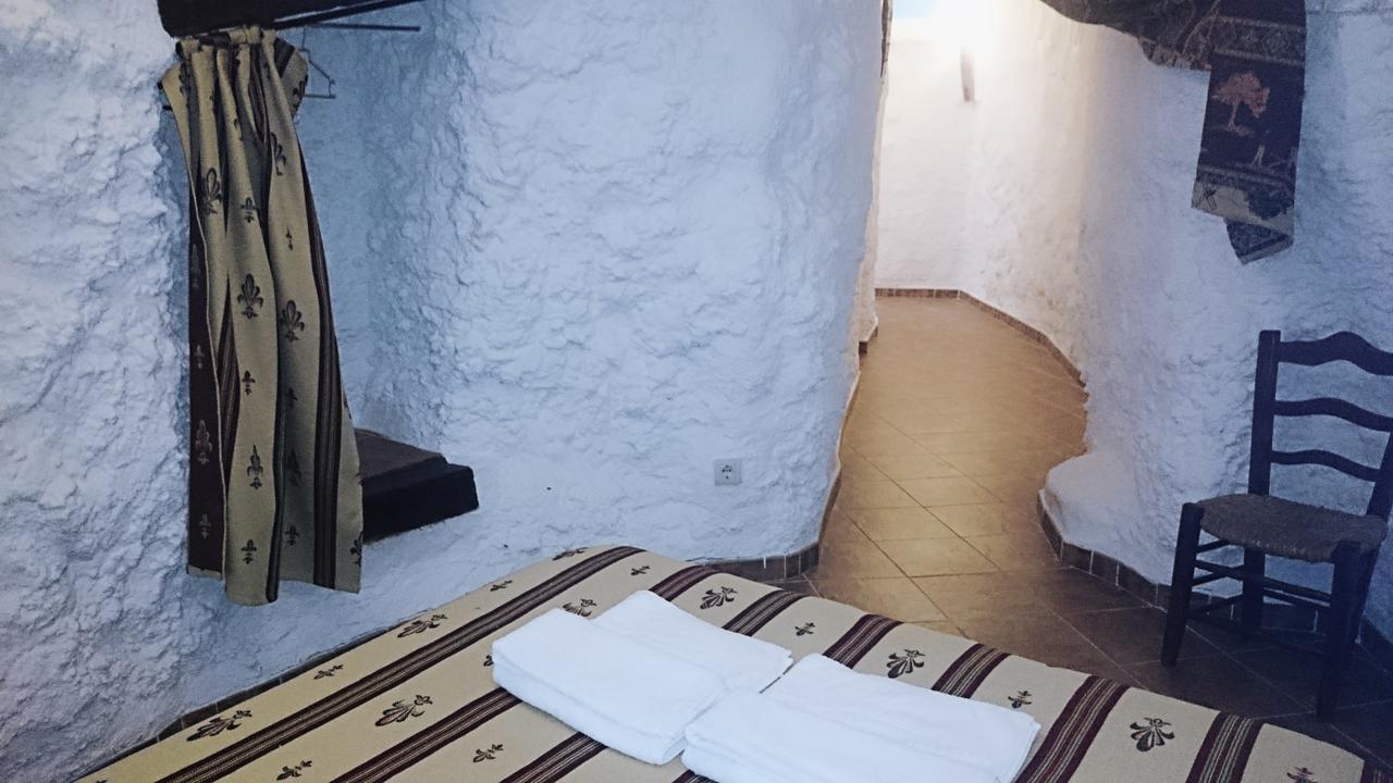 Cuevas El Atochal Apartahotel *