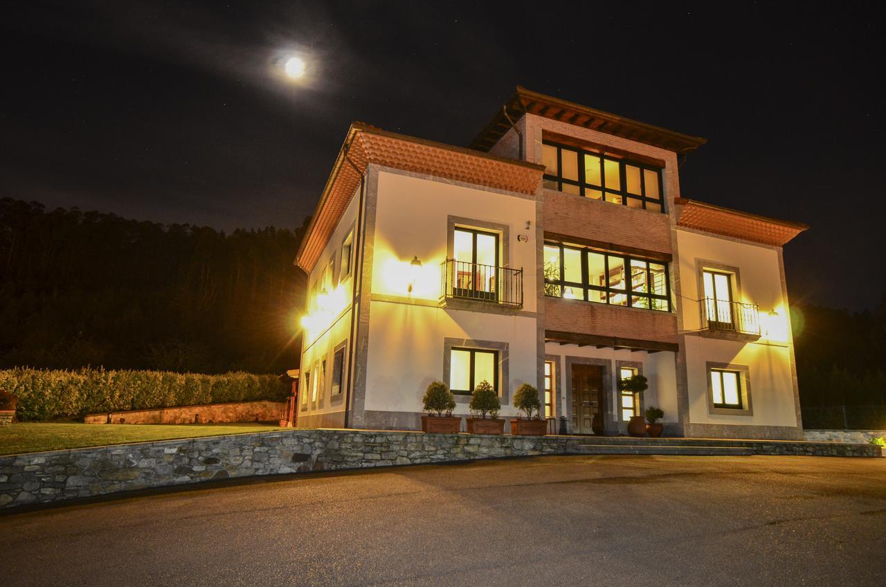 Reina Adosinda Hotel 2*