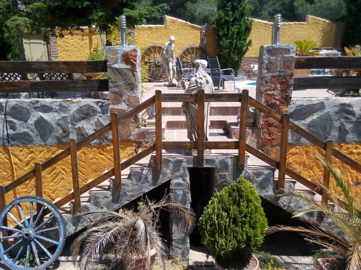 Sierra De *