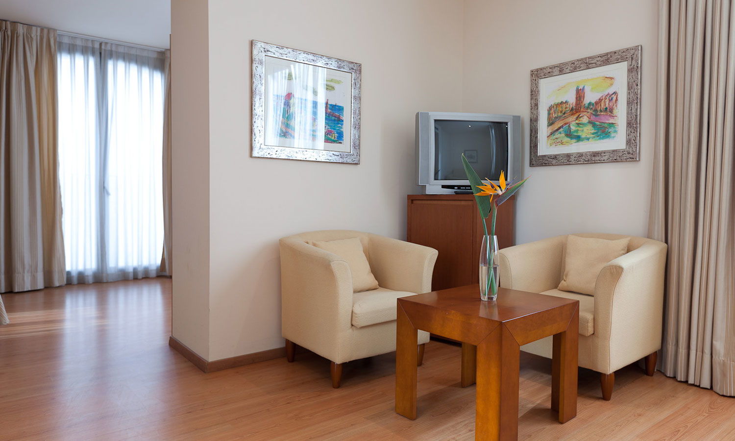 Hotel Dwo 4*