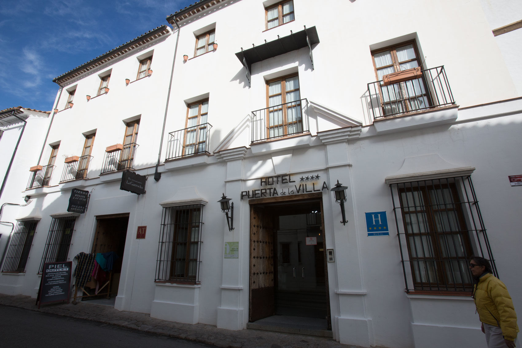Puerta De La Grazalema