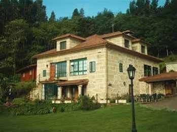 Casa Pazos Hotel A Almuina