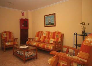 Hotel Dominguez 2*