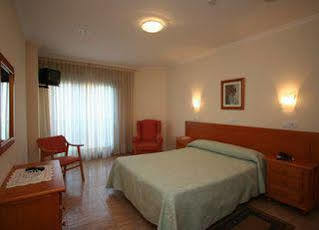 Hotel Dominguez 2*