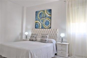 Hotel Y Casas Serinamar Marbella El Angel
