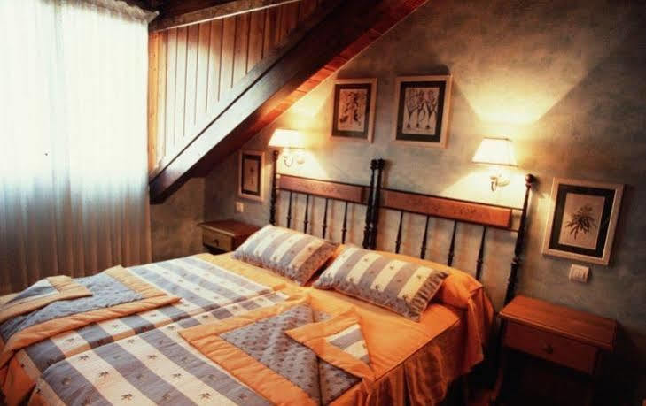 Pradas Hotel 2*