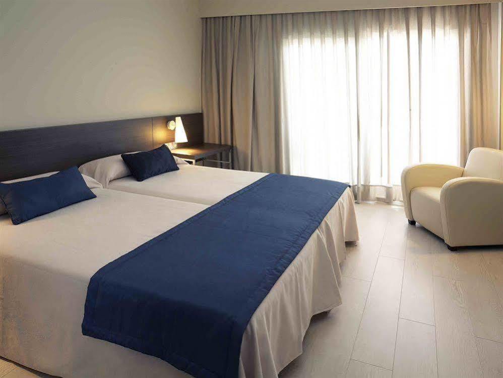 Mediterraneo 3* Roses