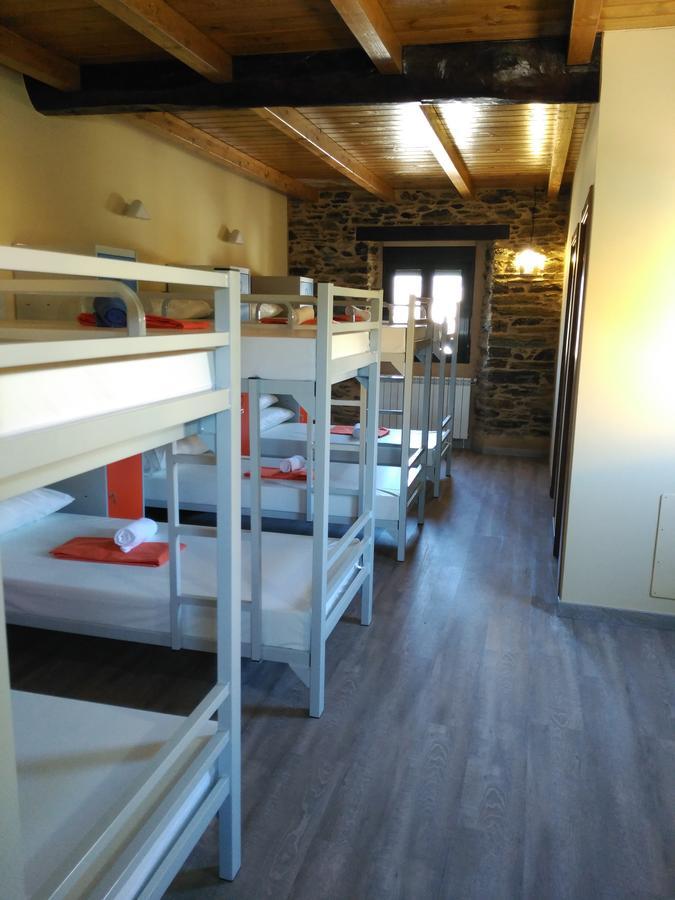 Porta Santa Hostel Baleira