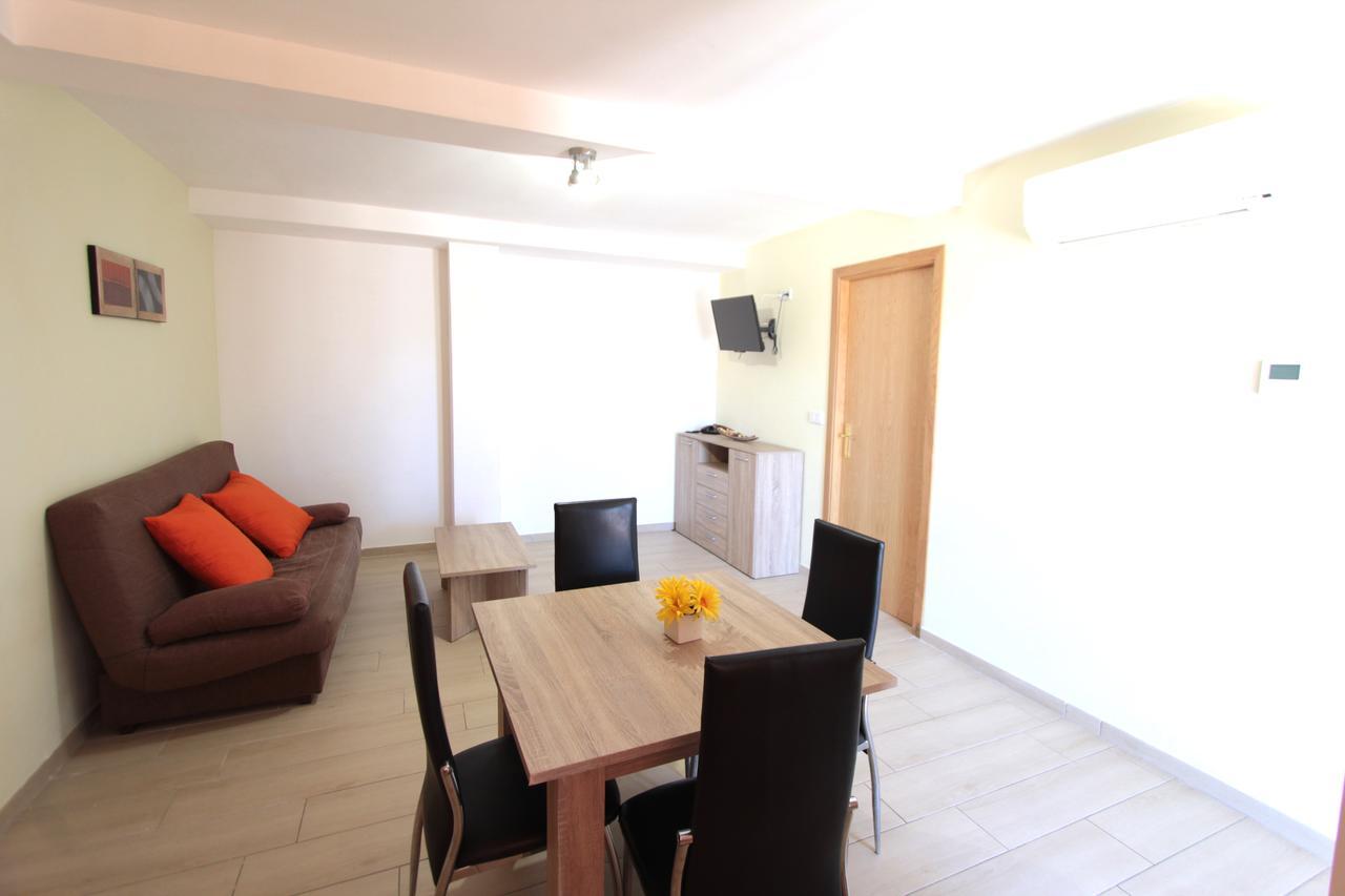 Giuliano Apartahotel 3*